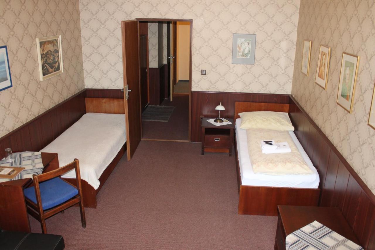 Hotel Pansky Dum Žamberk エクステリア 写真