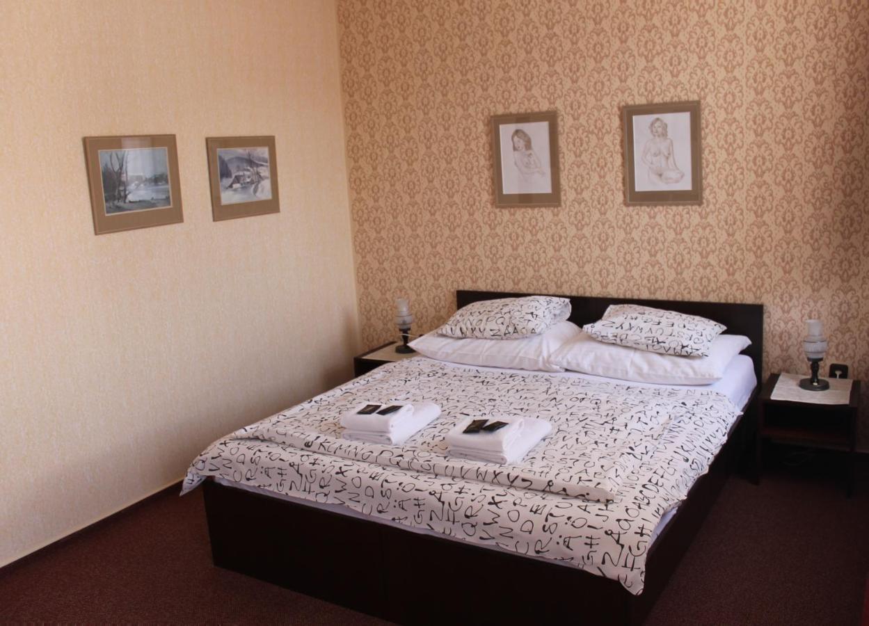 Hotel Pansky Dum Žamberk エクステリア 写真